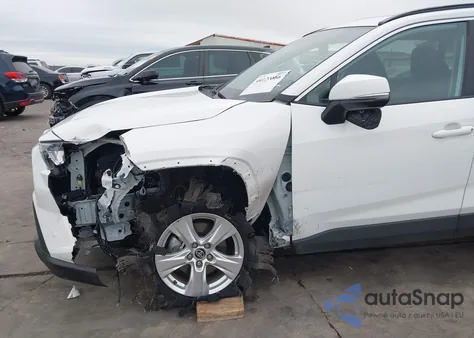 2020 Toyota Rav4 Xle z USA, uszkodzony, nr VIN 2T3W1RFV3LW091389